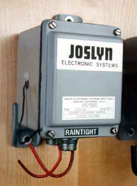 Neutral Isolator 21